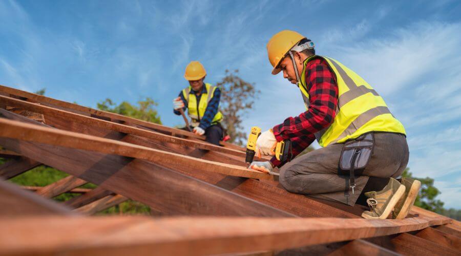 Expert top industrial roofings services in Girard, IL